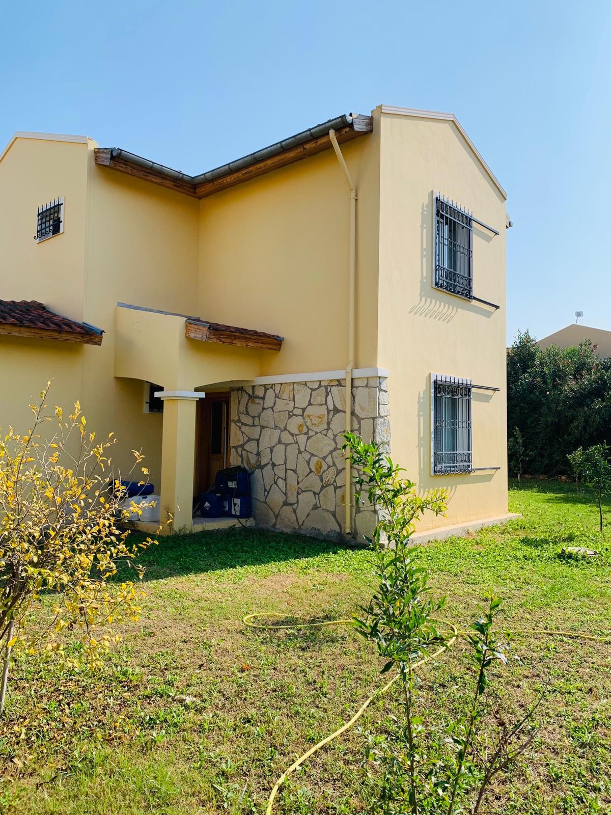 Detached Villa with Pool and 1000sqm Private Garden in Kusadasi
