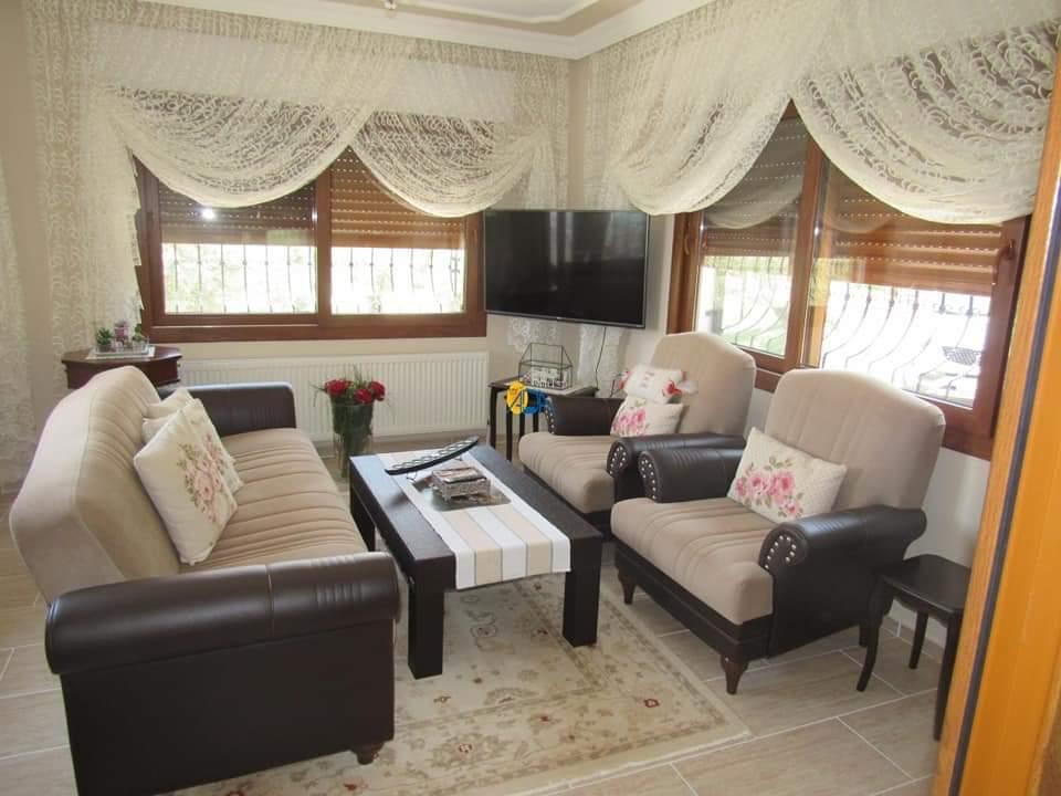 ОТДЕЛЬНАЯ ВИЛЛА С ЧАСТНЫМ БАССЕЙНОМ И ЧАСТНЫМ УЧАСТКОМ ПЛОЩАДЬЮ 9000М2 В КУШАДАСЫ.