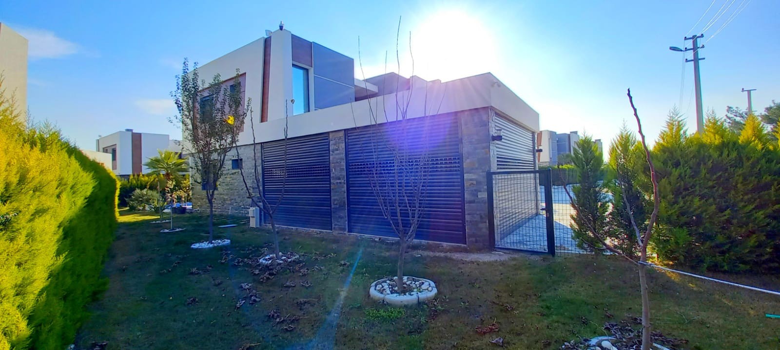 CLOSE TO THE CENTRUM LUXURY BRAND NEW VILLA