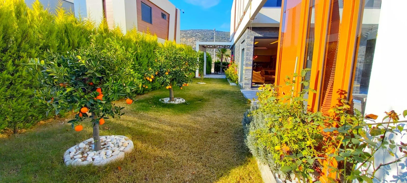 CLOSE TO THE CENTRUM LUXURY BRAND NEW VILLA