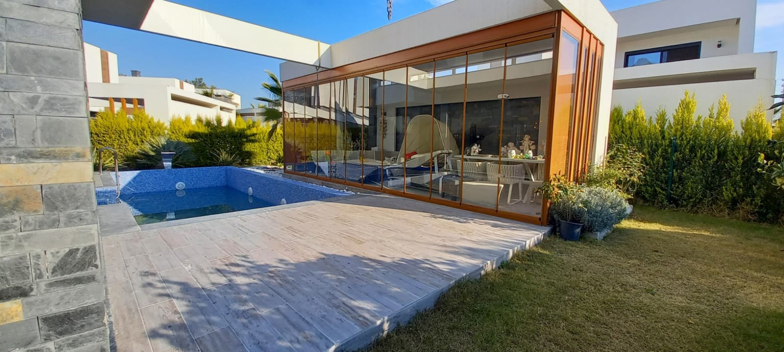 CLOSE TO THE CENTRUM LUXURY BRAND NEW VILLA