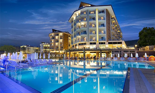 КВАРТИРА 1+1 В RAMADA RESORT В КУШАДАСЫ.