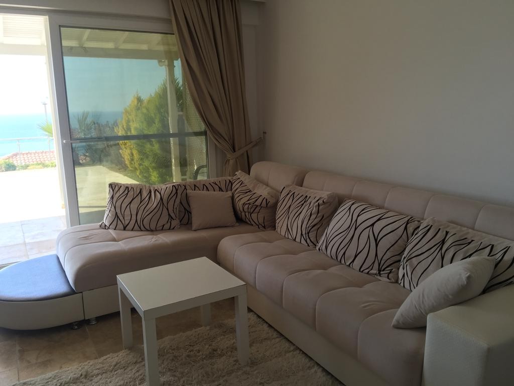 ВИЛЛА С ВИДОМ НА МОРЕ НА ПЕРВОЙ БЕРЕГОВОЙ ЛИНИИ В КУШАДАСЫ.