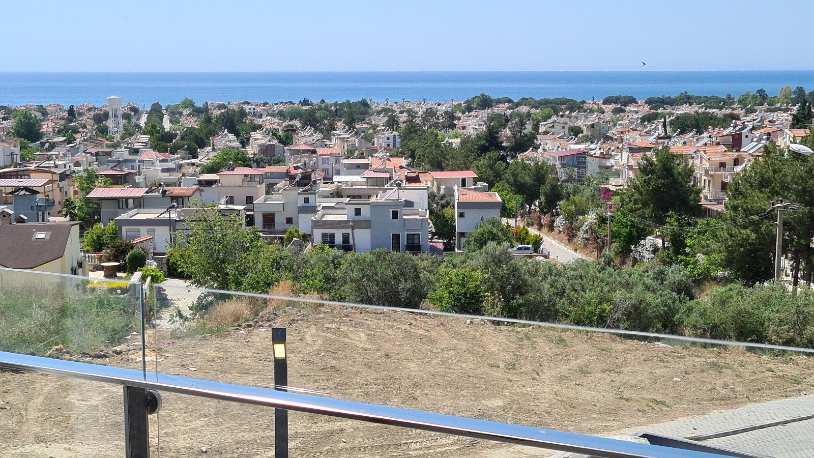 РОСКОШНАЯ ОТДЕЛЬНАЯ ВИЛЛА С ЧАСТНЫМ БАССЕЙНОМ В КУШАДАСЫ.