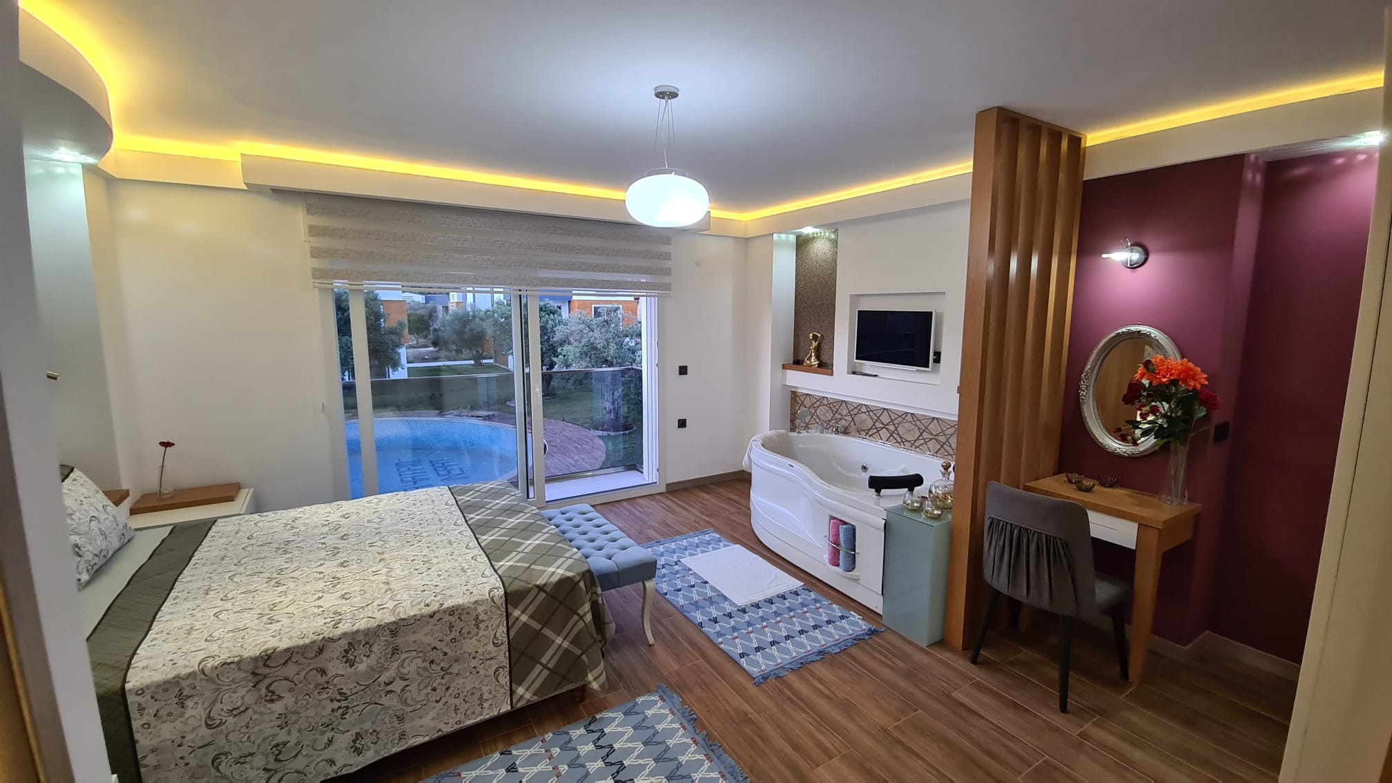 ОТДЕЛЬНАЯ ВИЛЛА В ОКРУЖЕНИИ ПРИРОДЫ В КУШАДАСЫ.