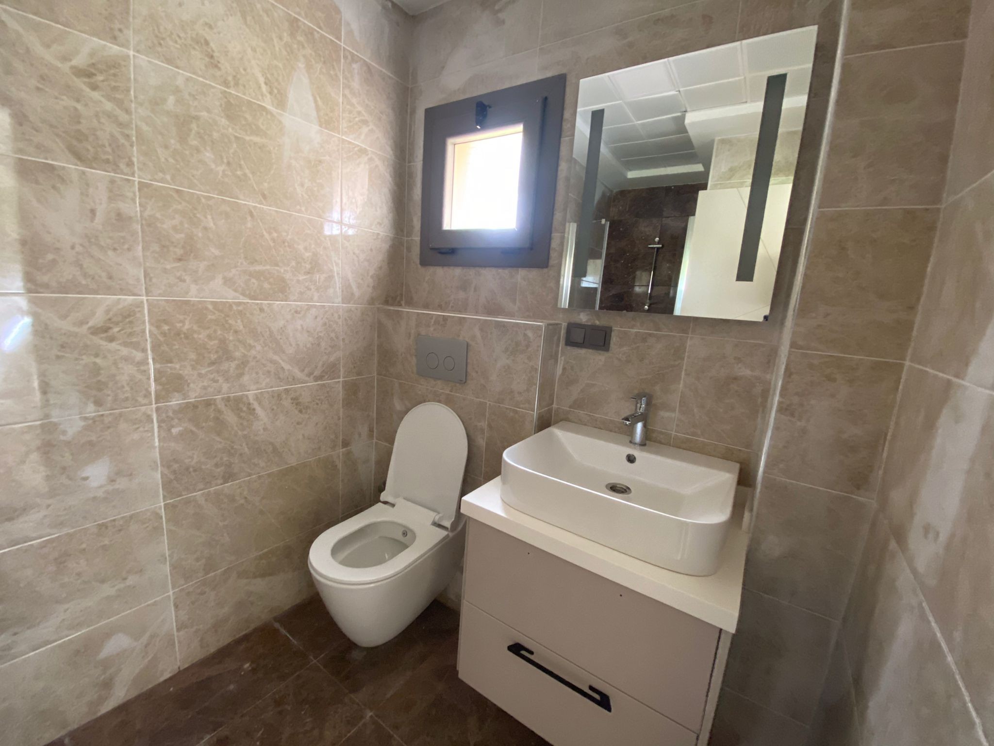 НОВАЯ КВАРТИРА 2+1 В КУШАДАСЫ.