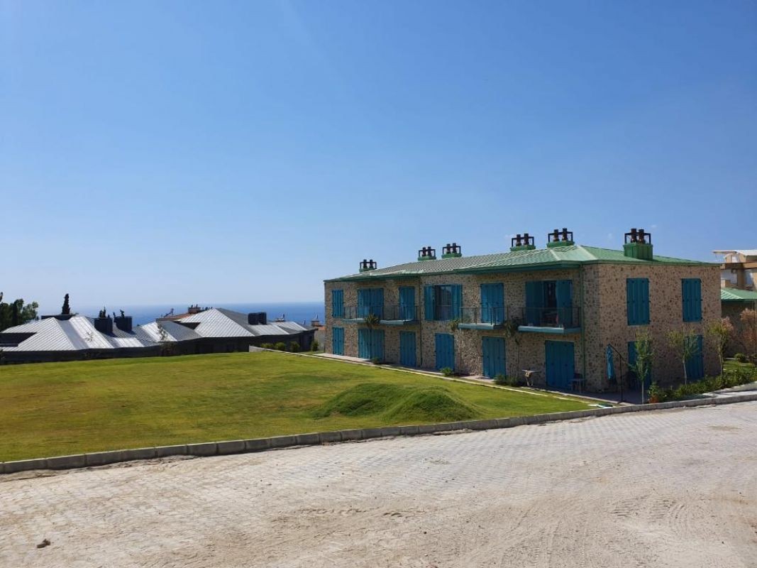 NATURAL STONE ARCHITECTURE 1 BEDROOM RESIDENCE WITH NICE SEAVIEW AT MARINA LOCATION