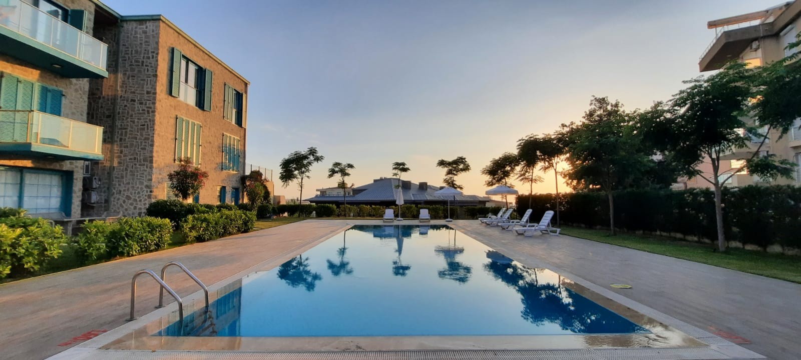 KUSADASI MARINA GARDEN FLOOR LUX FULLY FURNISHED BRAND NEW RESIDENCE