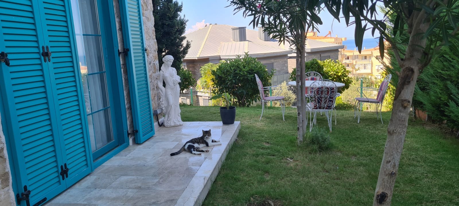 KUSADASI MARINA GARDEN FLOOR LUX FULLY FURNISHED BRAND NEW RESIDENCE