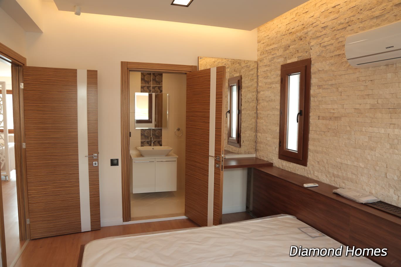 LADIES BEACH  BRAND NEW 2 BEDROOM APARTMENT FOR SALE
