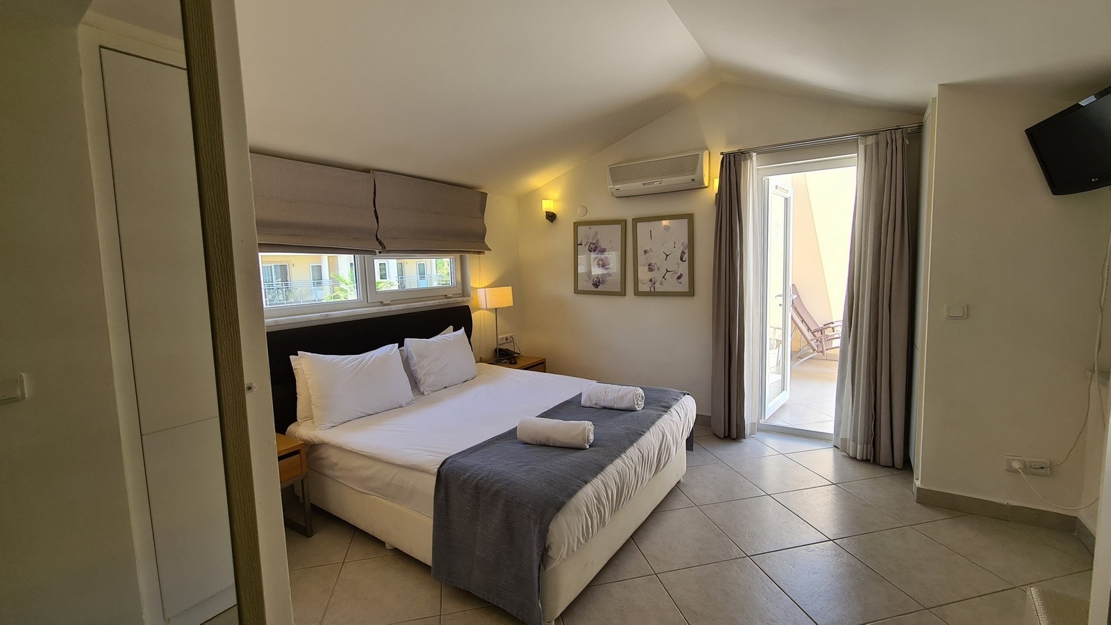 2 Bed Furnished Penthouse Apartment in Golf & Spa Resort in Kusadasi