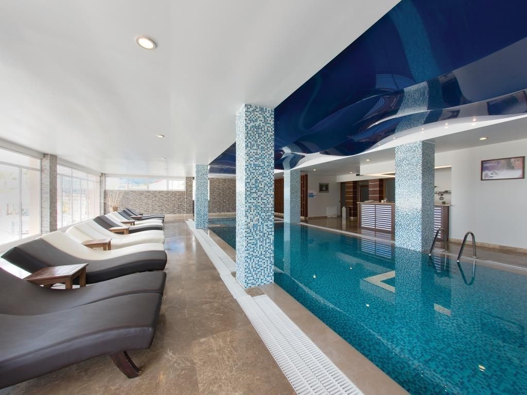 2 Bed Furnished Penthouse Apartment in Golf & Spa Resort in Kusadasi