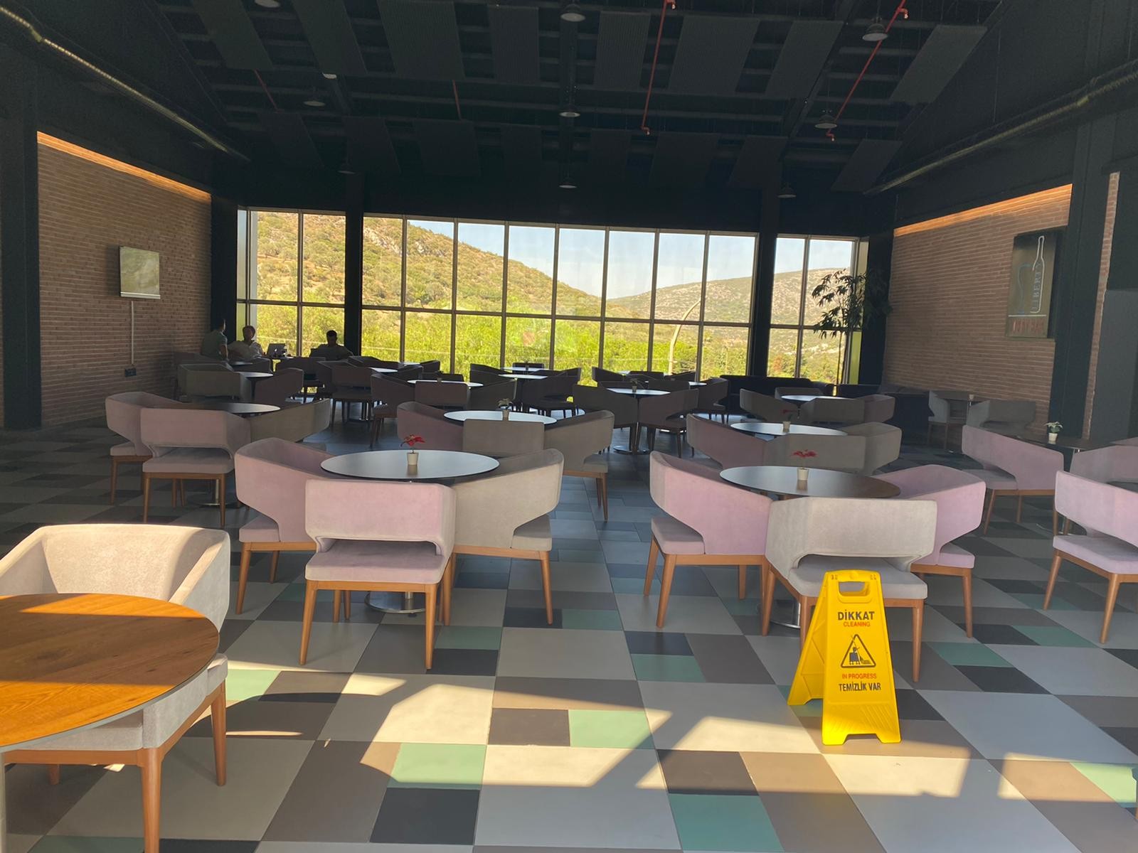 КВАРТИРА 1+1 В RAMADA RESORT В КУШАДАСЫ.