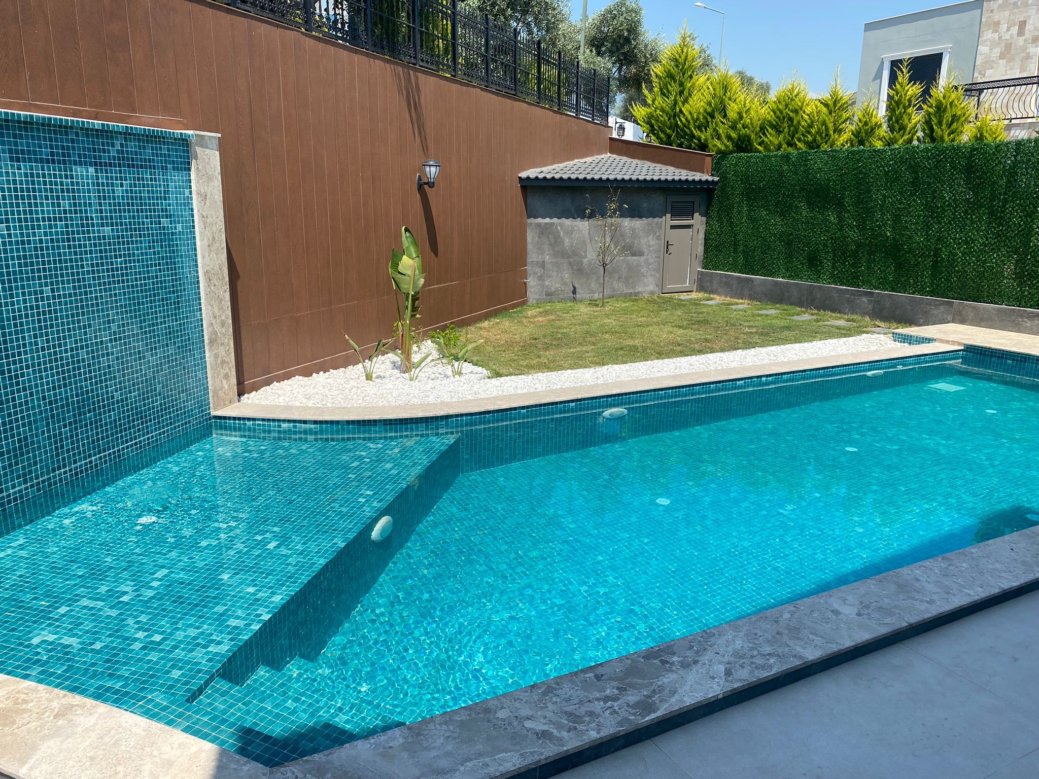 РОСКОШНАЯ ОТДЕЛЬНАЯ ВИЛЛА С ВИДОМ НА МОРЕ В КУШАДАСЫ.