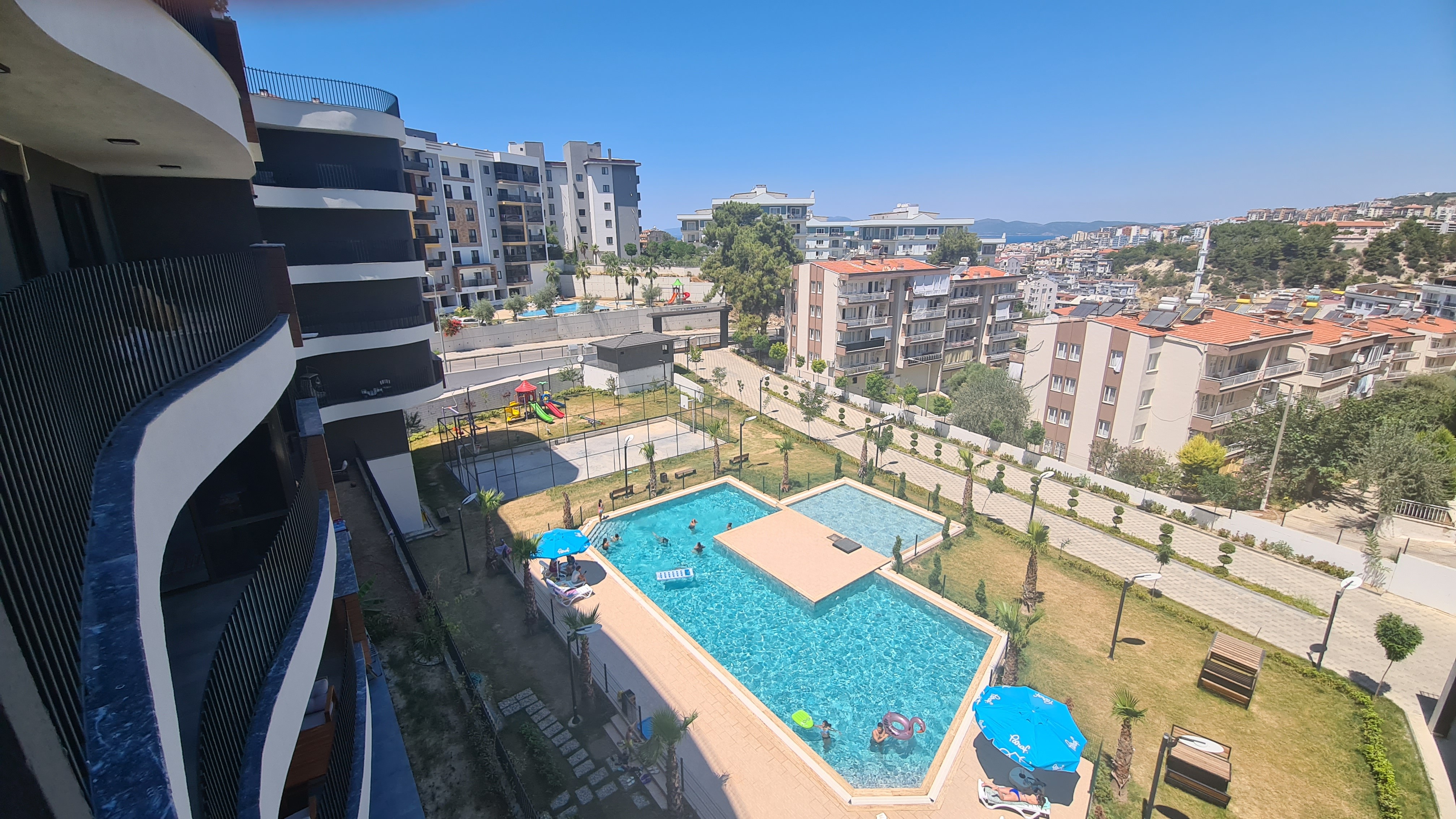 Exceptional Apartment Offering Modern Comfort and Luxury with Pool, 2 Bedrooms, and Balcony