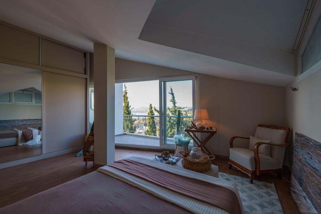 Sea View Penthouse Duplex: Where Scandinavian and Bohemian Styles Converge into a Living Space Beyond Urban Life