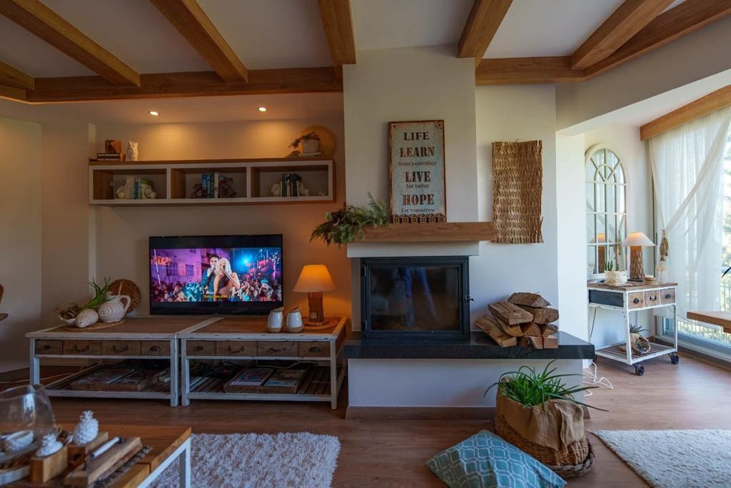 Sea View Penthouse Duplex: Where Scandinavian and Bohemian Styles Converge into a Living Space Beyond Urban Life