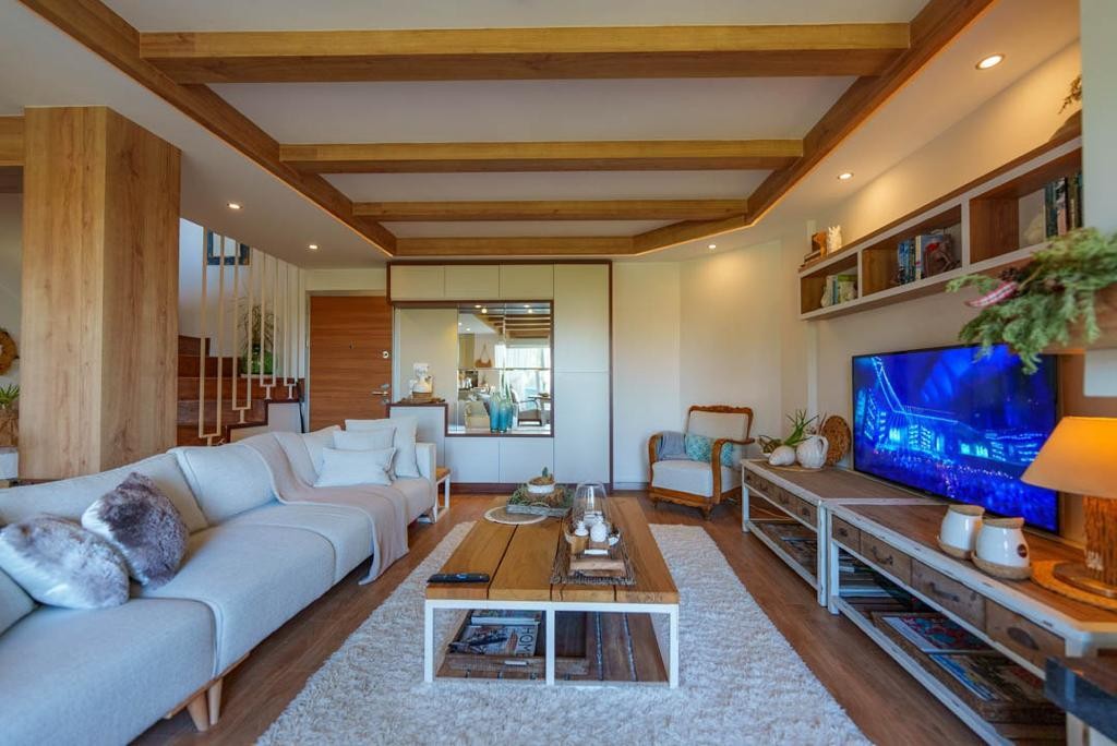 Sea View Penthouse Duplex: Where Scandinavian and Bohemian Styles Converge into a Living Space Beyond Urban Life