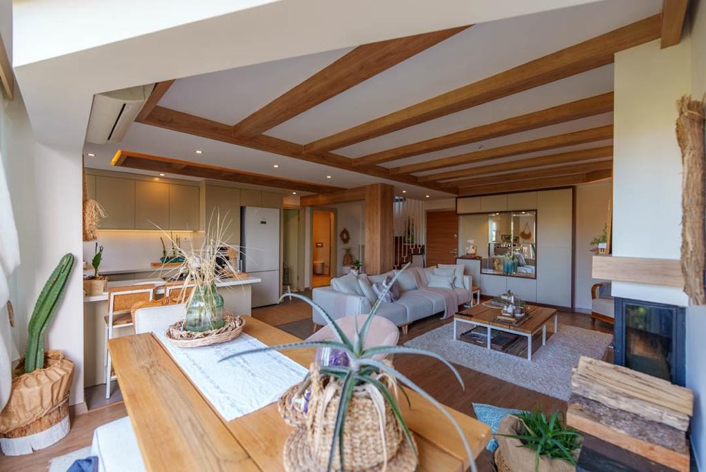 Sea View Penthouse Duplex: Where Scandinavian and Bohemian Styles Converge into a Living Space Beyond Urban Life