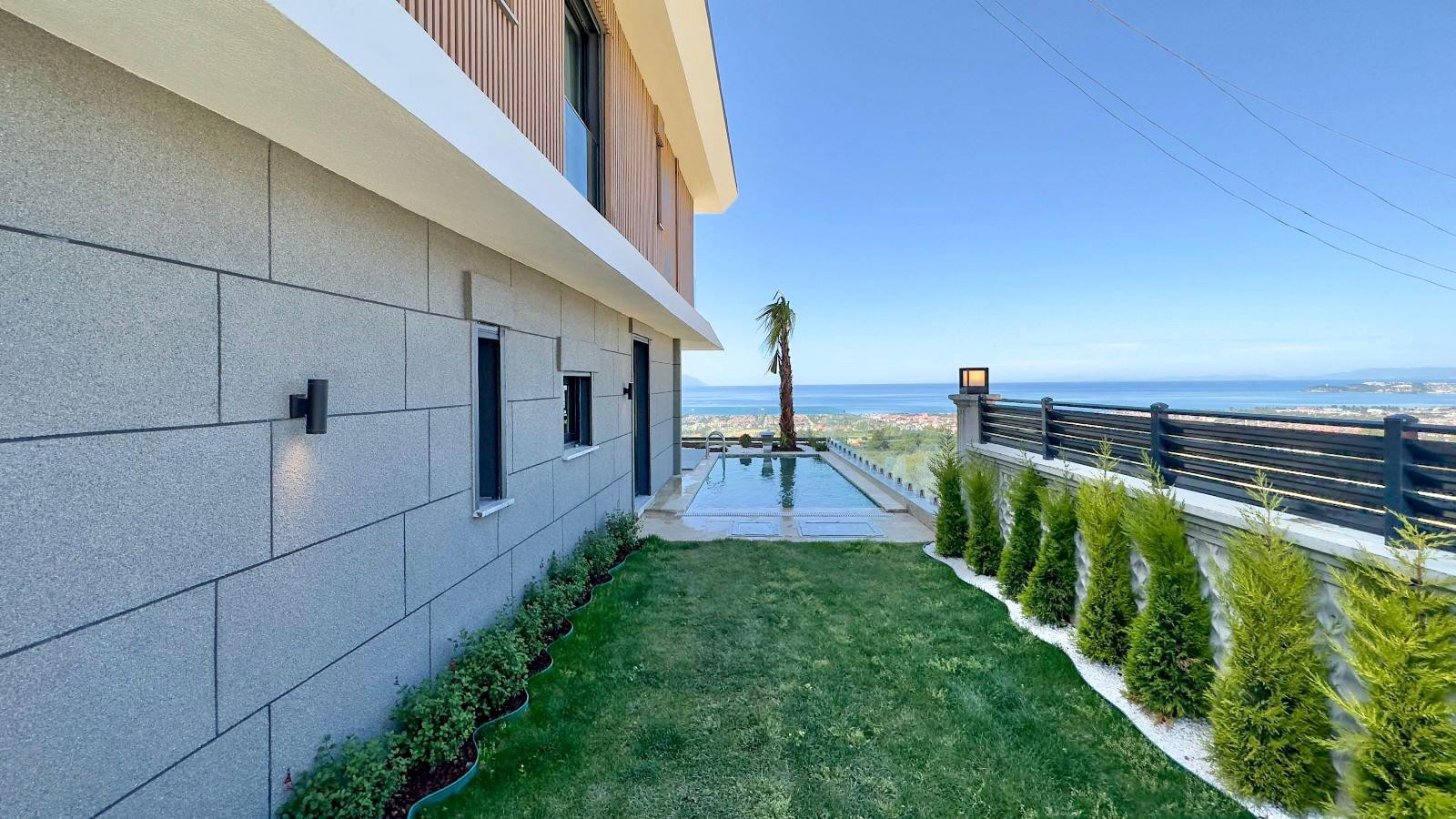 Luxury and Modern Comfort: Exclusive Villa for Sale