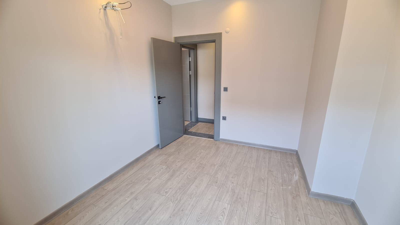 Exceptional 3-Bedroom Apartment for Your Modern Comfort