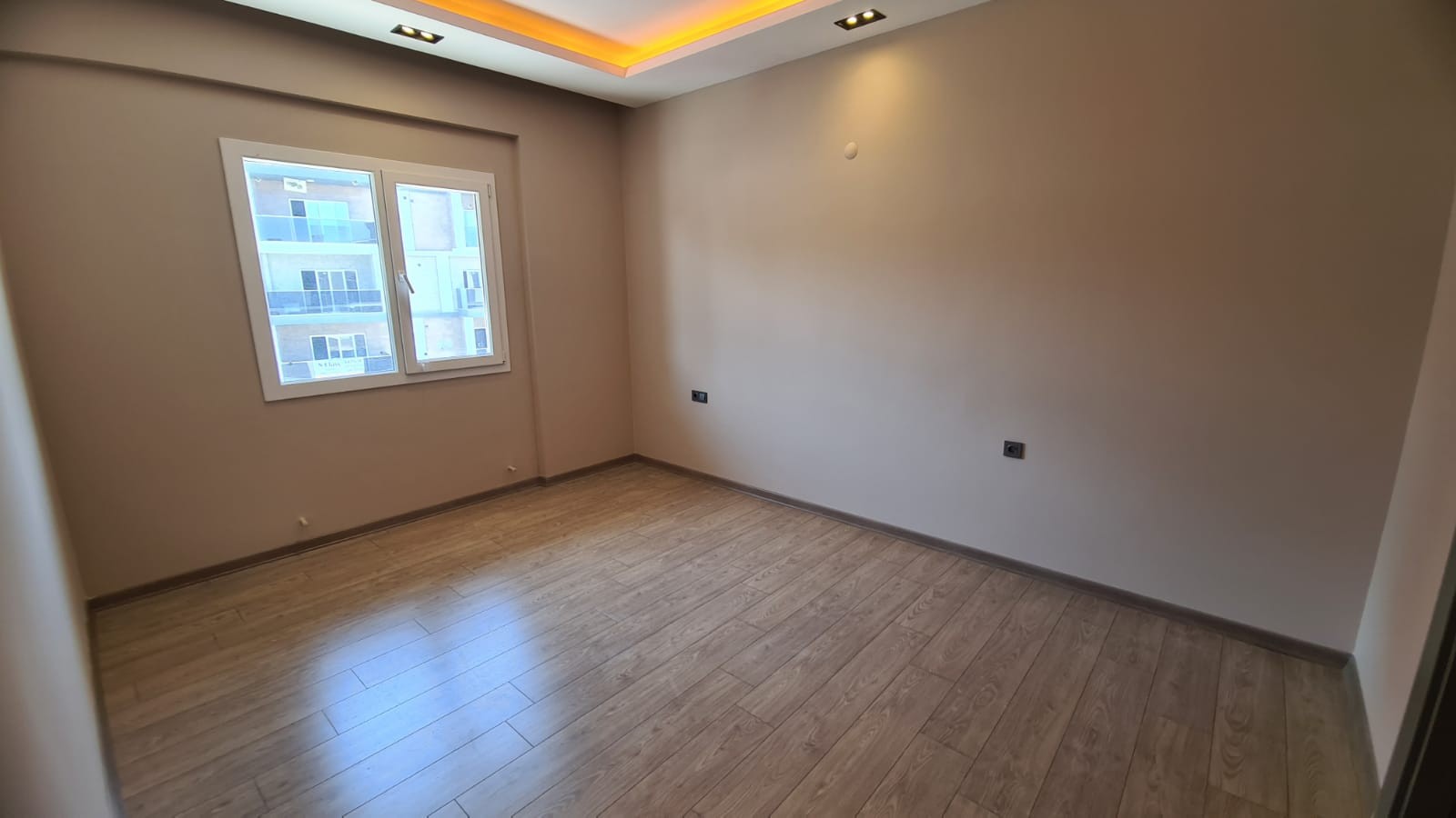 Exceptional 3-Bedroom Apartment for Your Modern Comfort