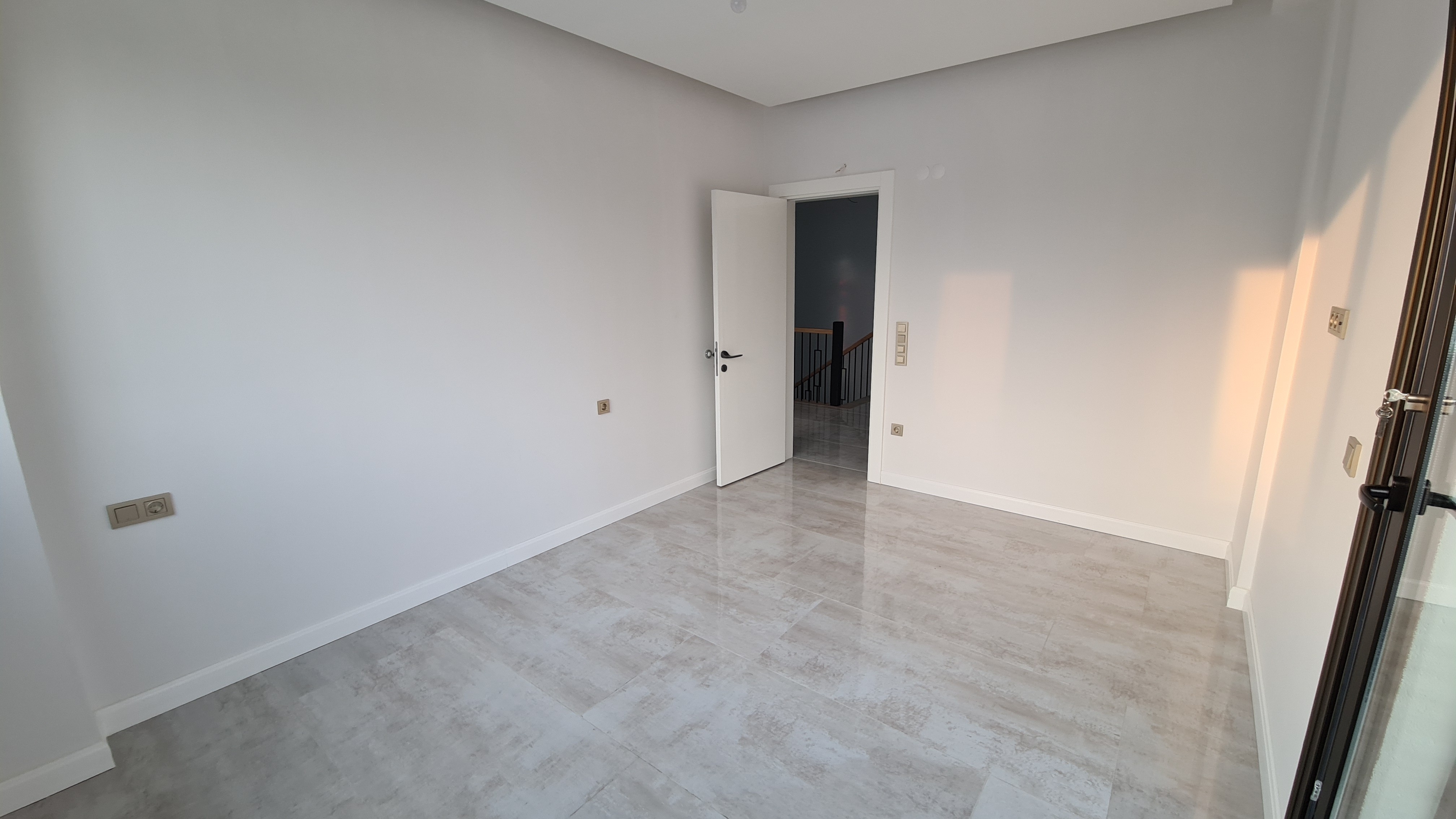 ВИЛЛА  4+1 С ЧАСТНЫМ БАССЕЙНОМ НА ПРОДАЖУ В КУШАДАСЫ.