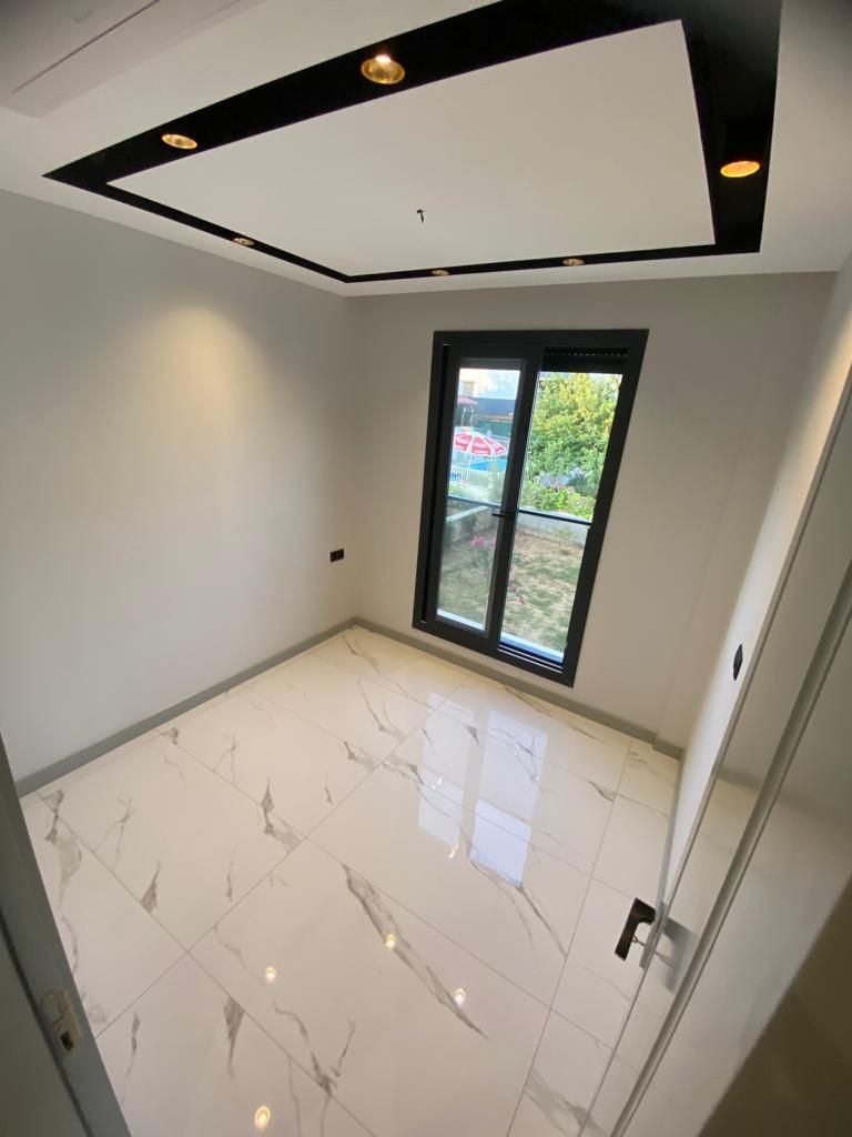 Luxurious and Modern House Equipped with Technology for Sale