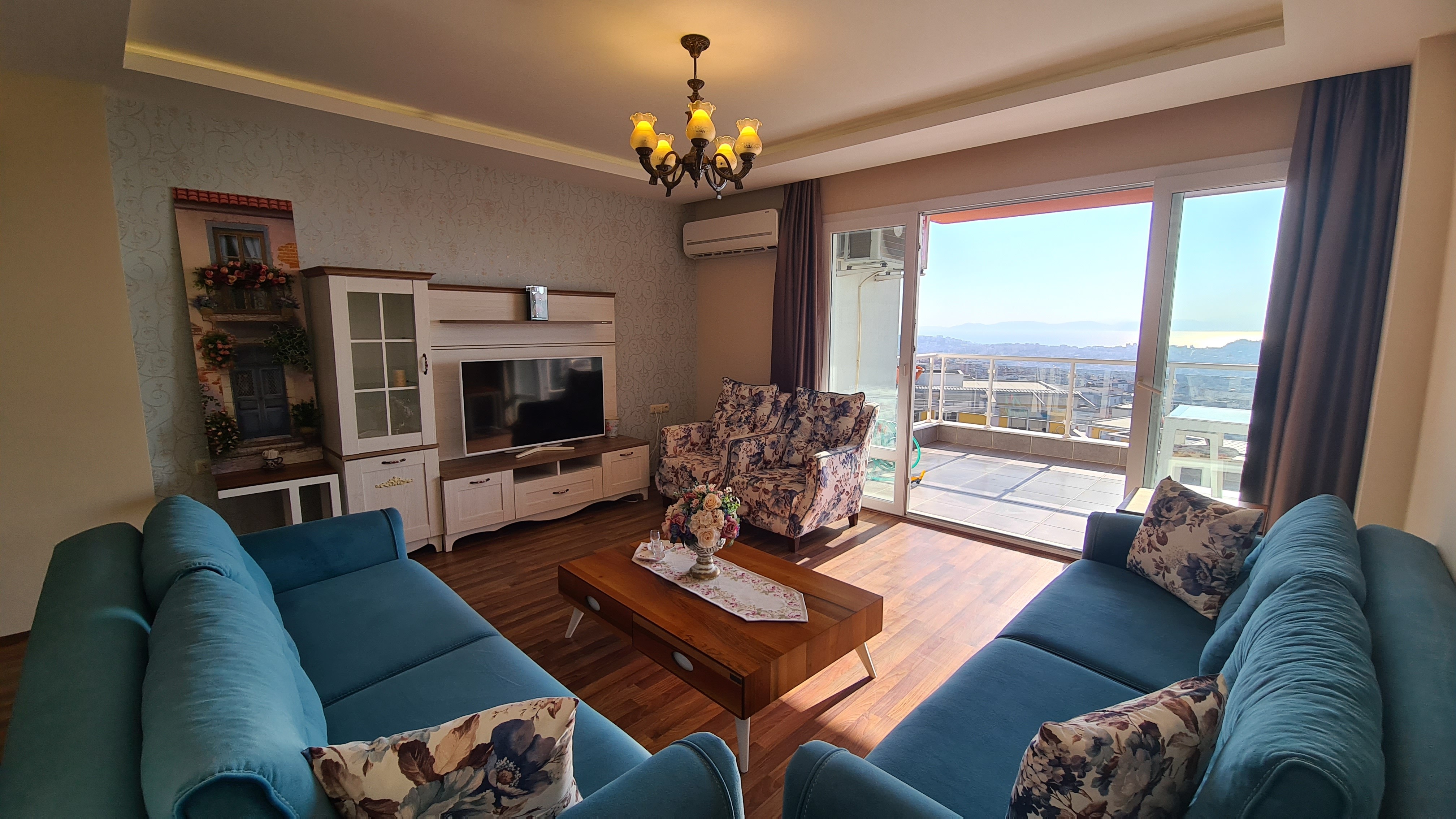 Fully furnished 3+1 flat with full sea view in the Aegean neighborhood
