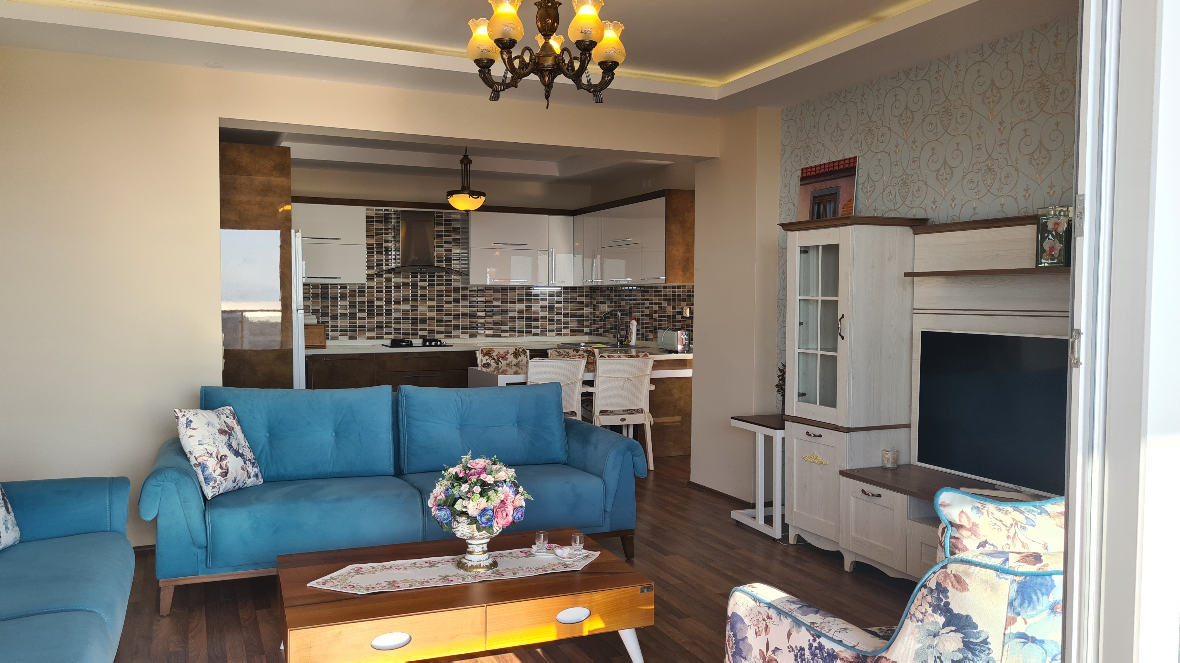 Fully furnished 3+1 flat with full sea view in the Aegean neighborhood