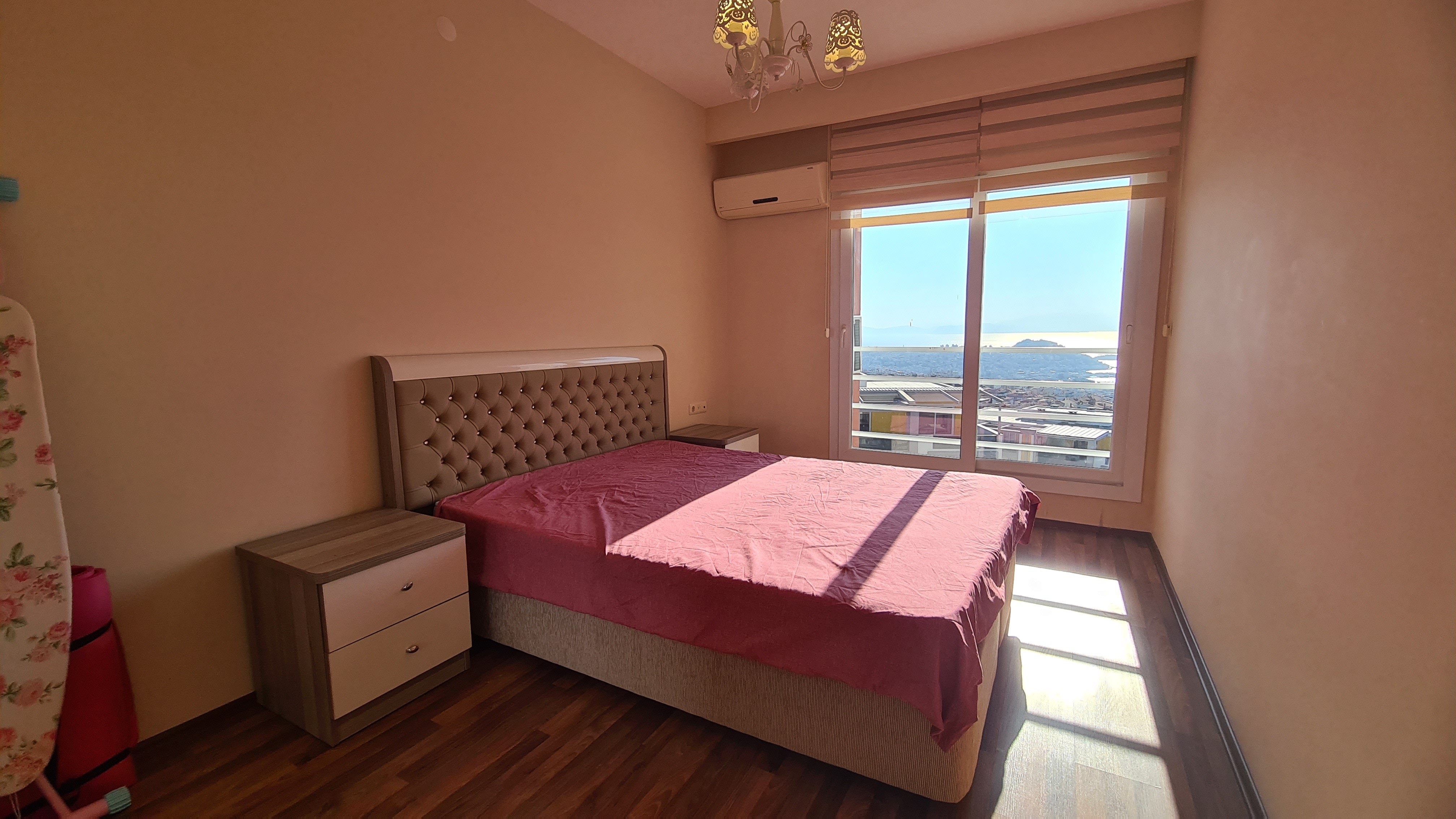 Fully furnished 3+1 flat with full sea view in the Aegean neighborhood