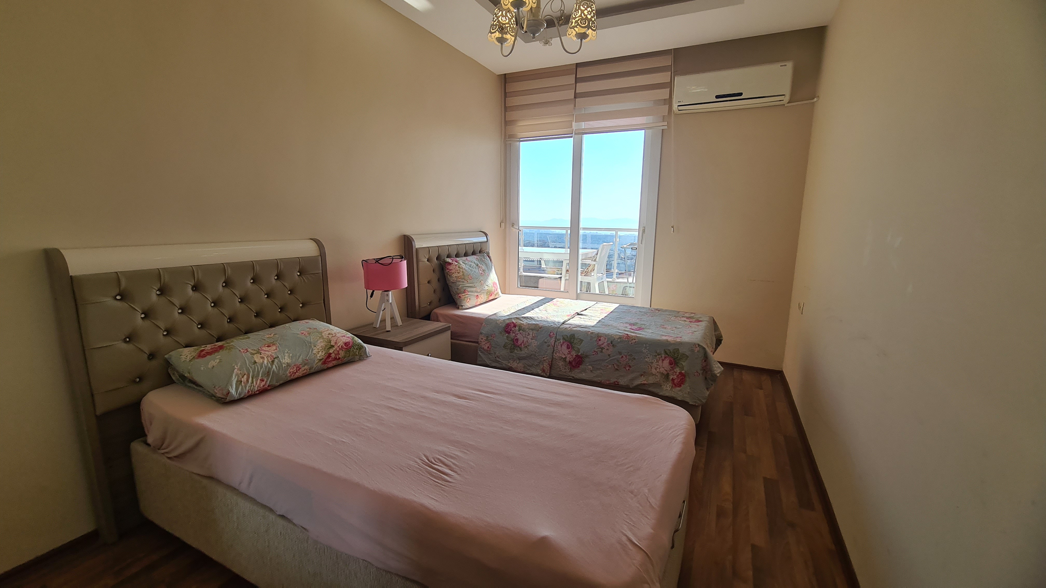 Fully furnished 3+1 flat with full sea view in the Aegean neighborhood