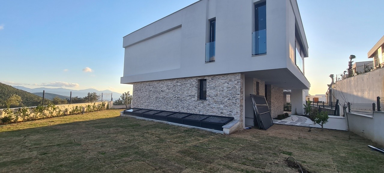 HOT OFFER ! KUSADASI MARINA PRIME LOCATION LUXURY VILLA'S PROJECT