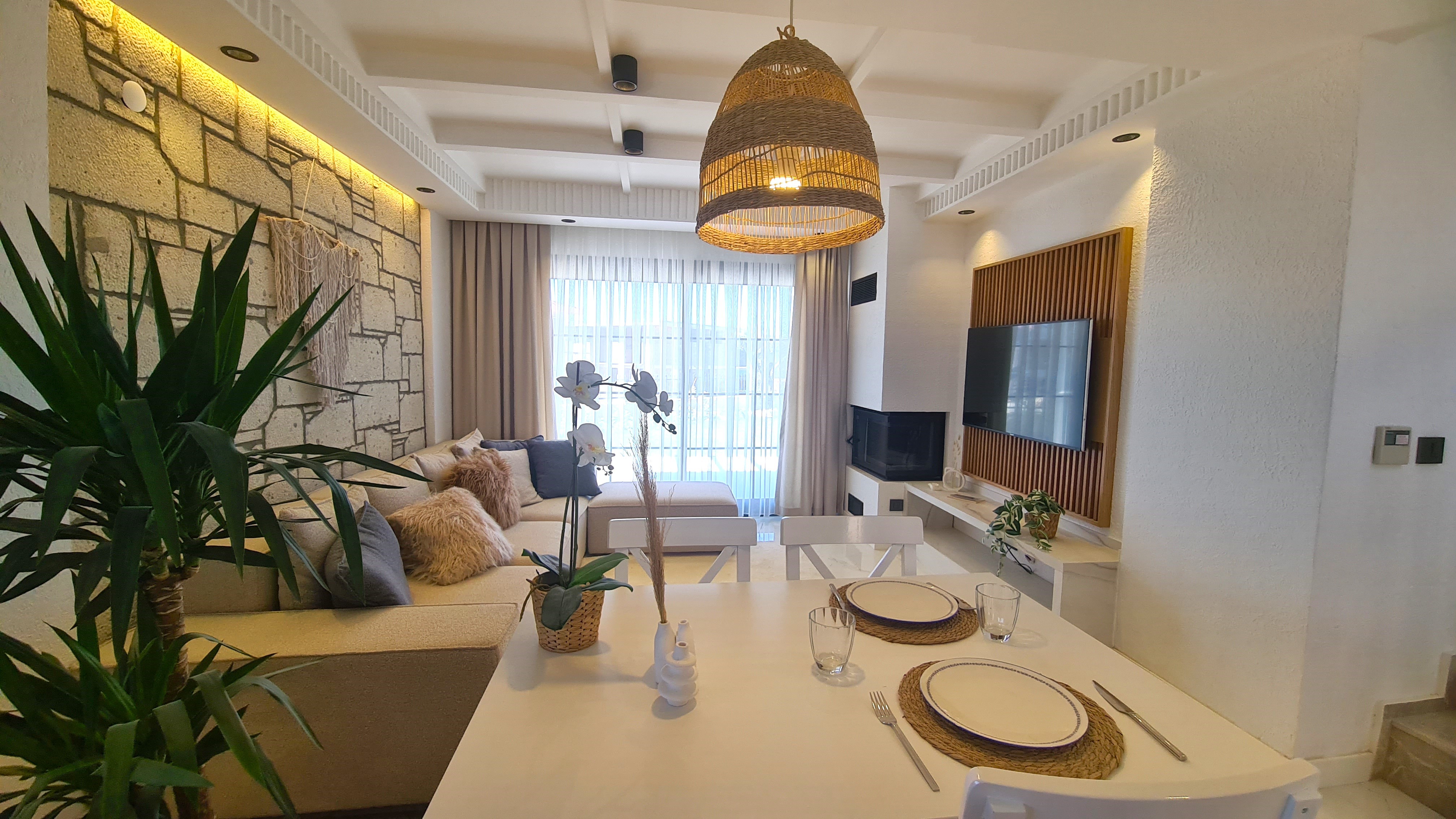 Country Style Semi-Detached Villa For Sale