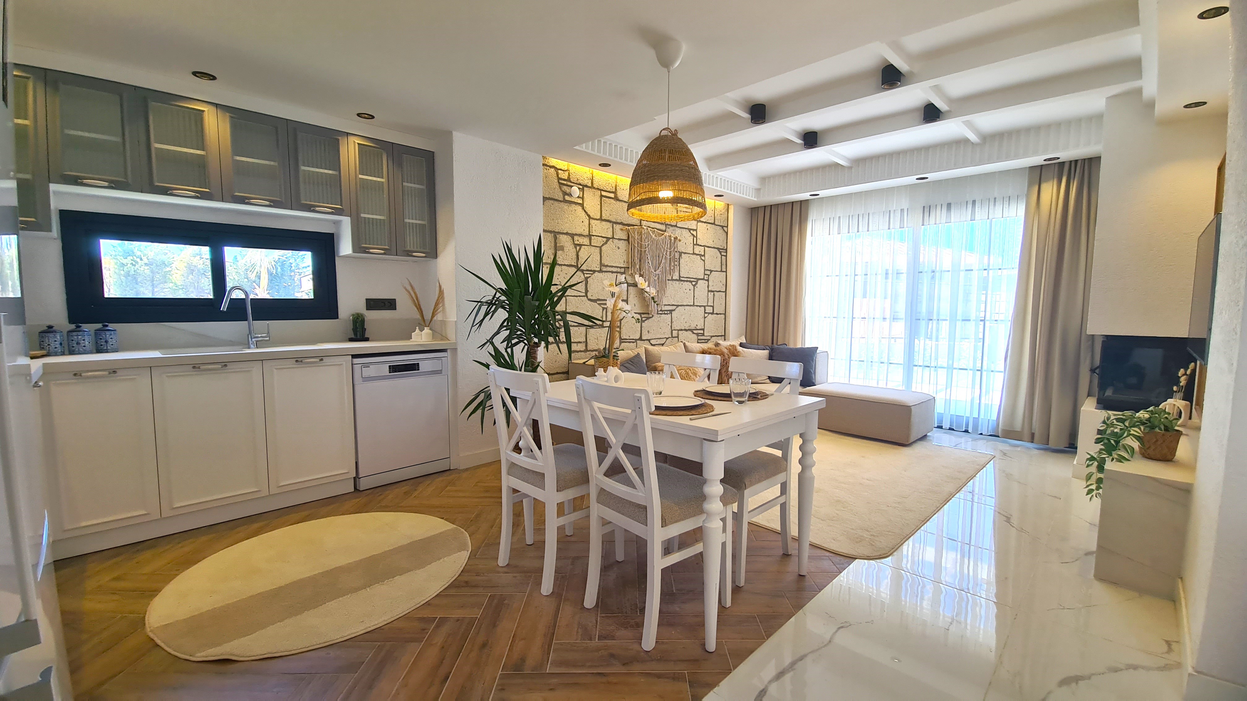 Country Style Semi-Detached Villa For Sale