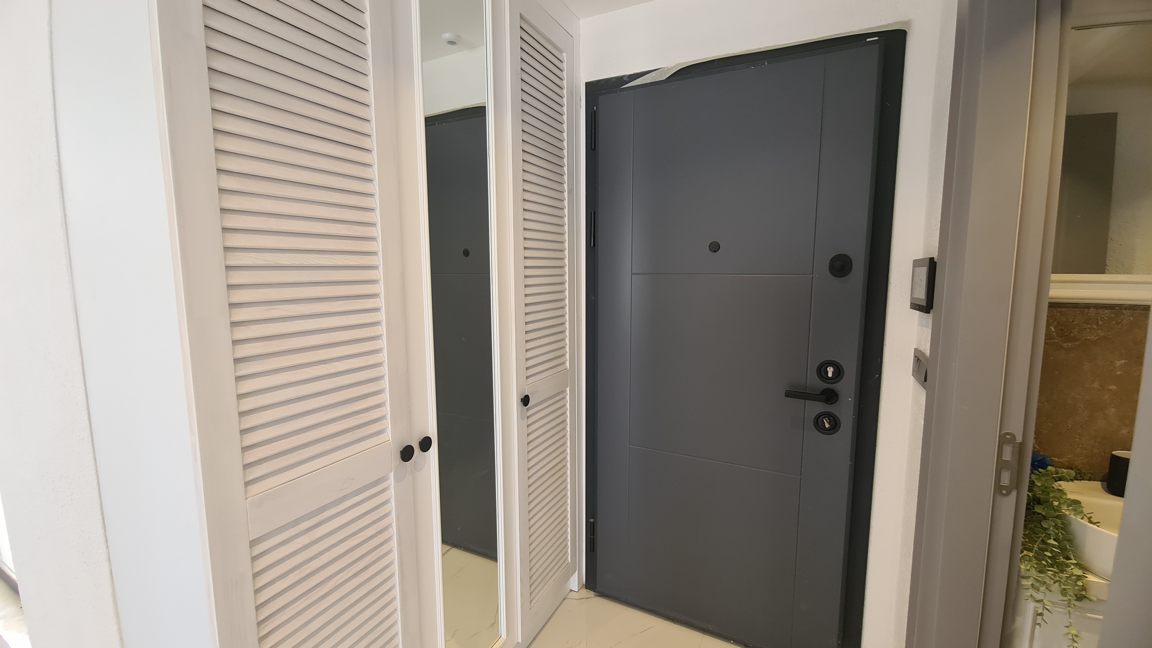 Country Style Semi-Detached Villa For Sale