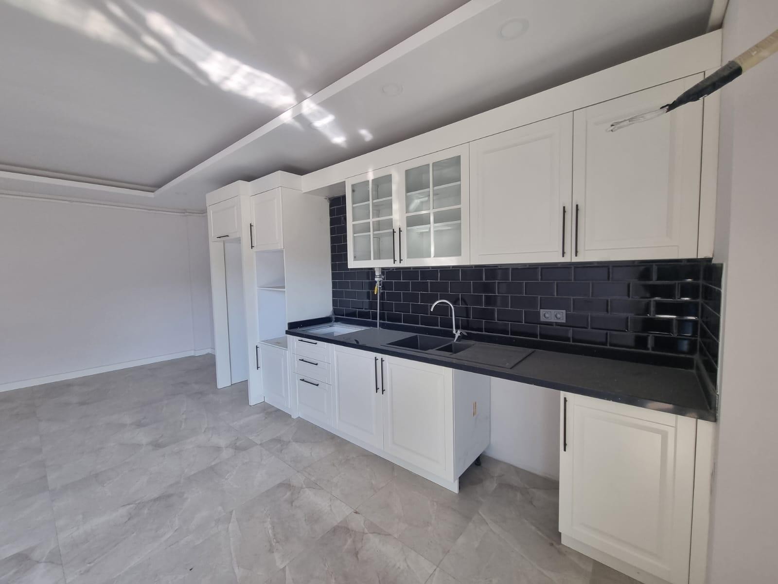 Exceptional Apartment Offering Modern Comfort and Luxury with Pool, 2 Bedrooms, and Balcony