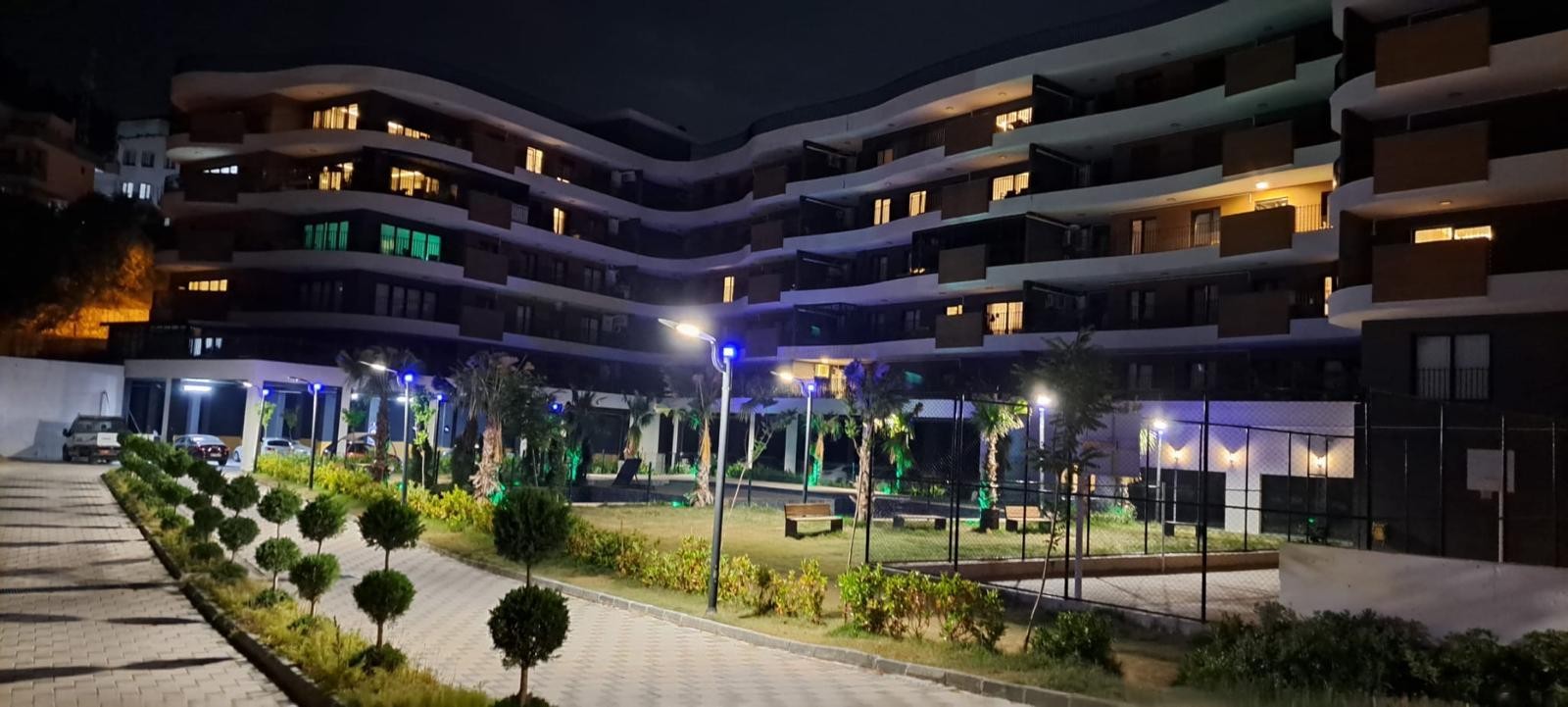 Exceptional Apartment Offering Modern Comfort and Luxury with Pool, 2 Bedrooms, and Balcony