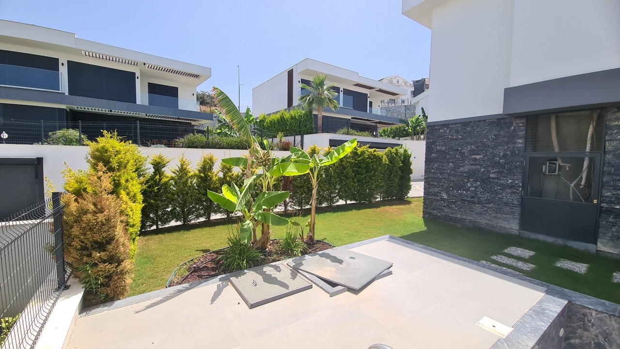 BOUTIQUE VILLA WITH PRIVATE POOL CLOSE TO THE BEACH