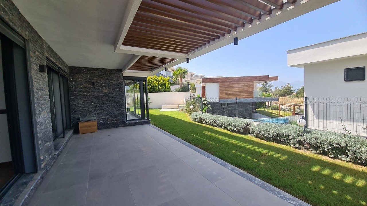 BOUTIQUE VILLA WITH PRIVATE POOL CLOSE TO THE BEACH