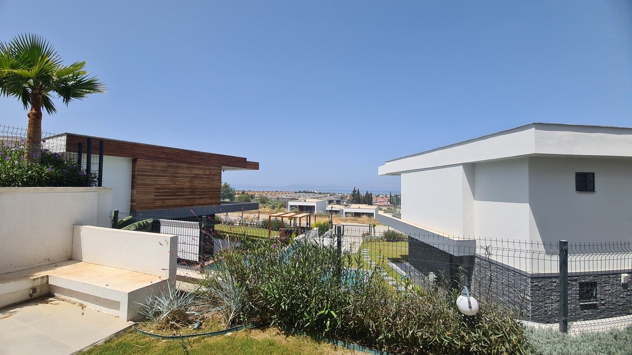 BOUTIQUE VILLA WITH PRIVATE POOL CLOSE TO THE BEACH