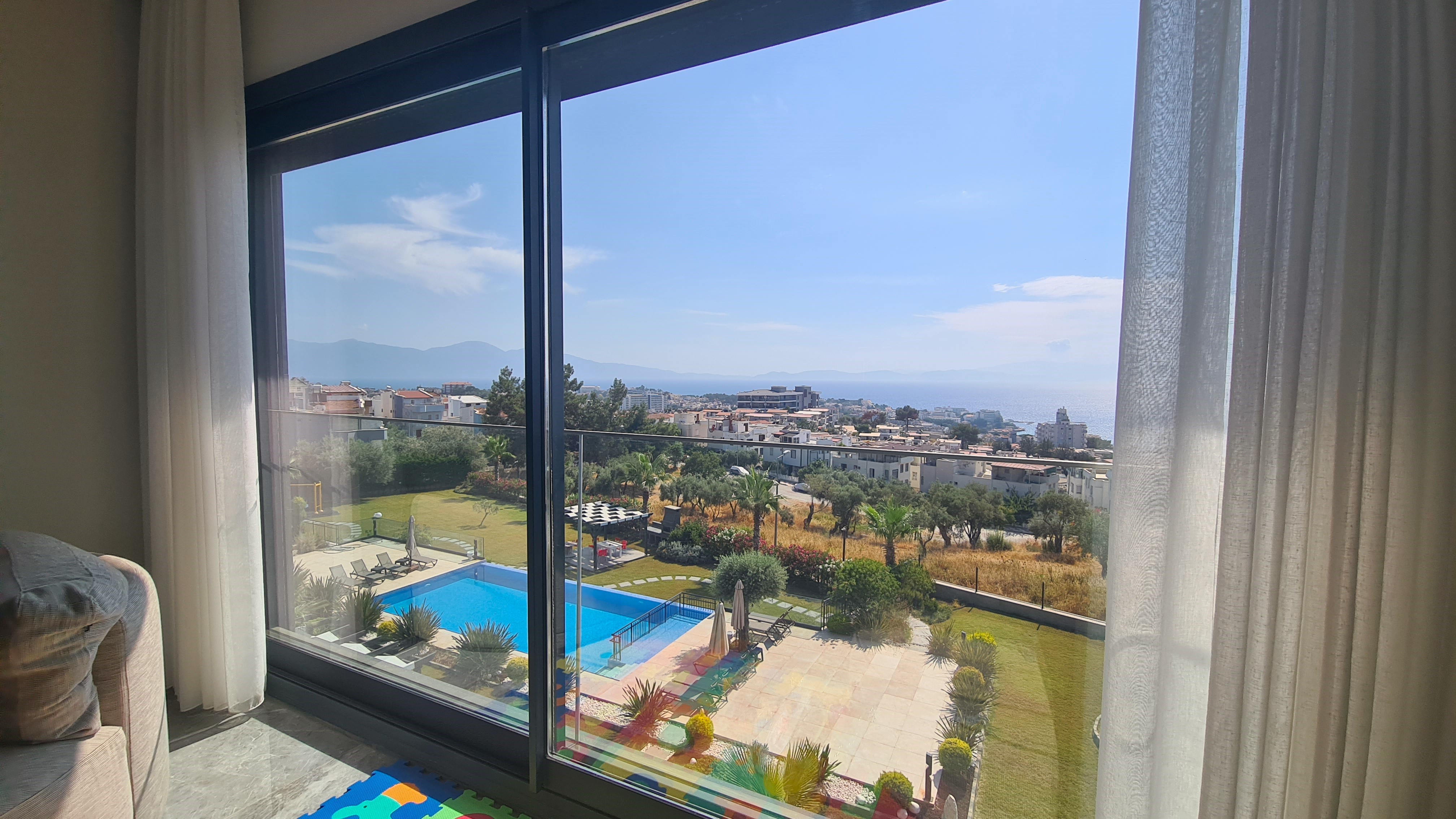 Luxury 3+1 Apartment with Full Sea View, Within Walking Distance to Ladies Beach, in a Prestigious Complex