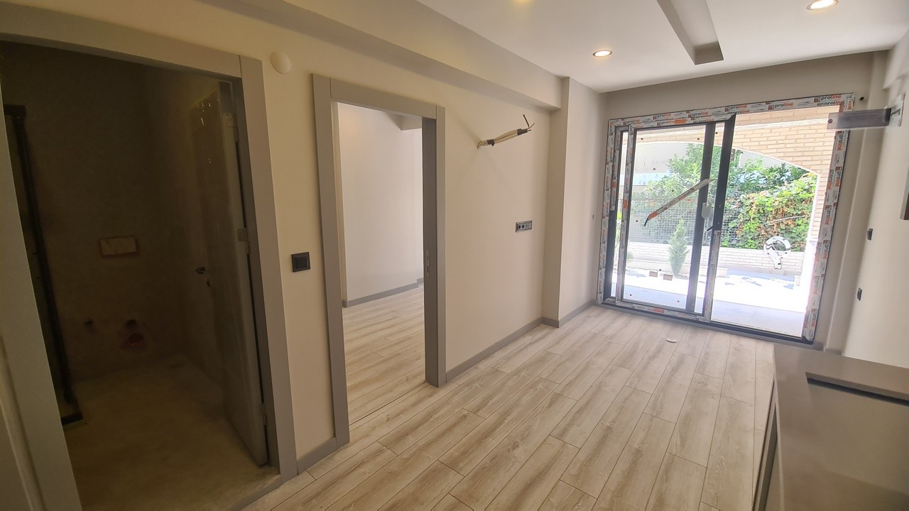COUNTRY MODERN ARCHITECTURE APARTMENTS ON THE LADİES BEACH