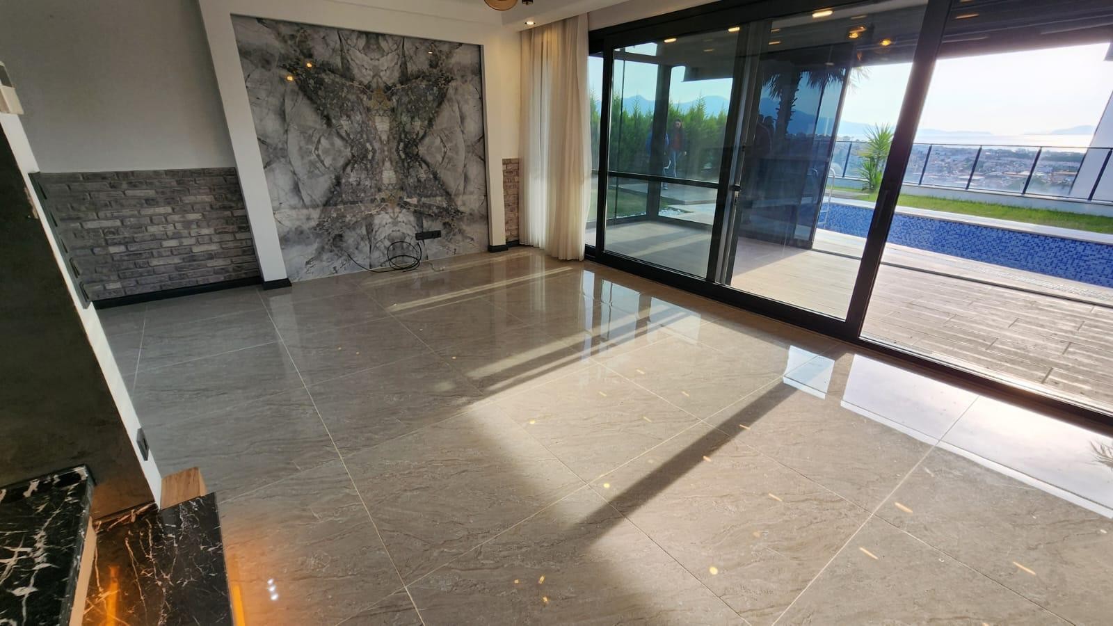 ОТДЕЛЬНАЯ ВИЛЛА С ЧАСТНЫМ САДОВЫМ УЧАСТКОМ В КУШАДАСЫ.