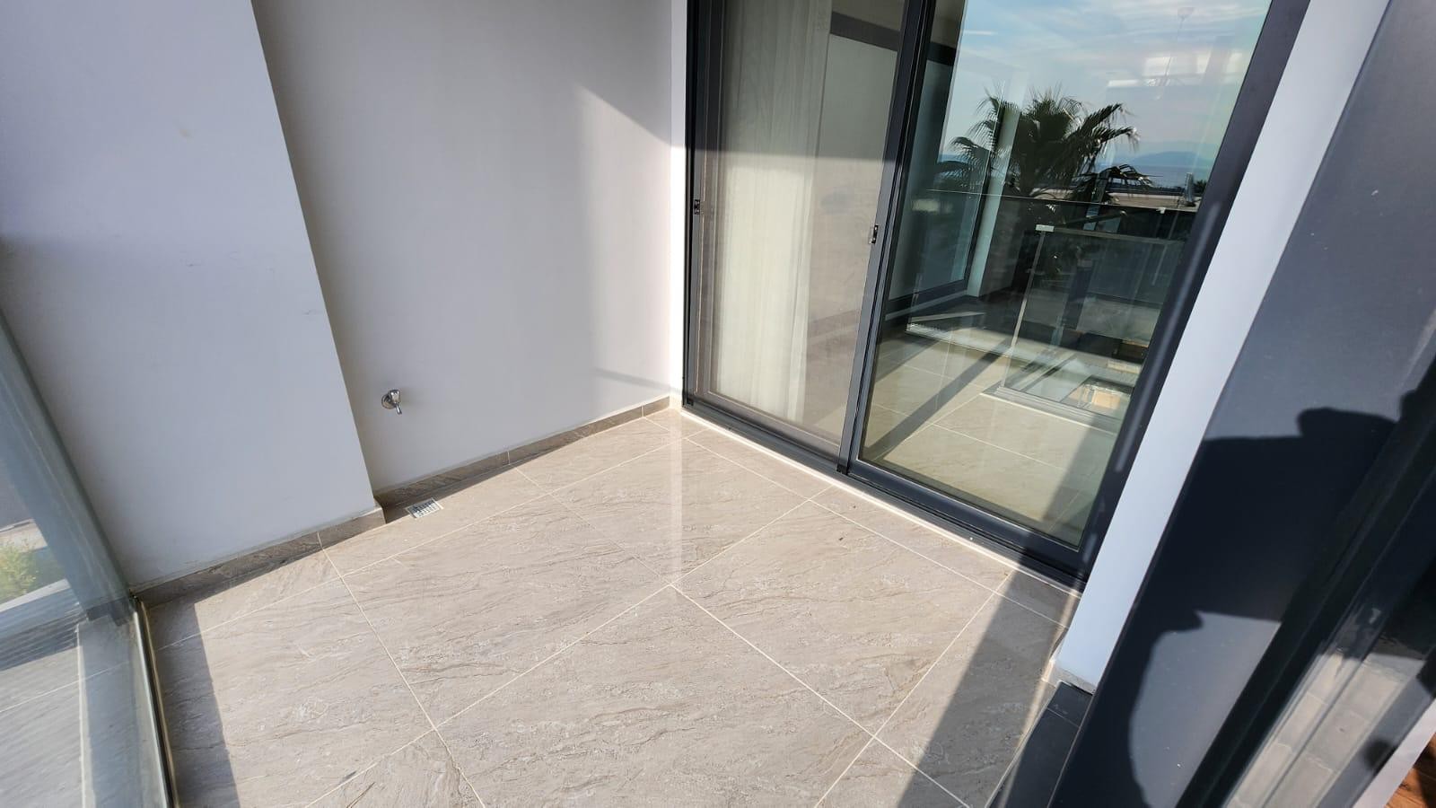 ОТДЕЛЬНАЯ ВИЛЛА С ЧАСТНЫМ САДОВЫМ УЧАСТКОМ В КУШАДАСЫ.