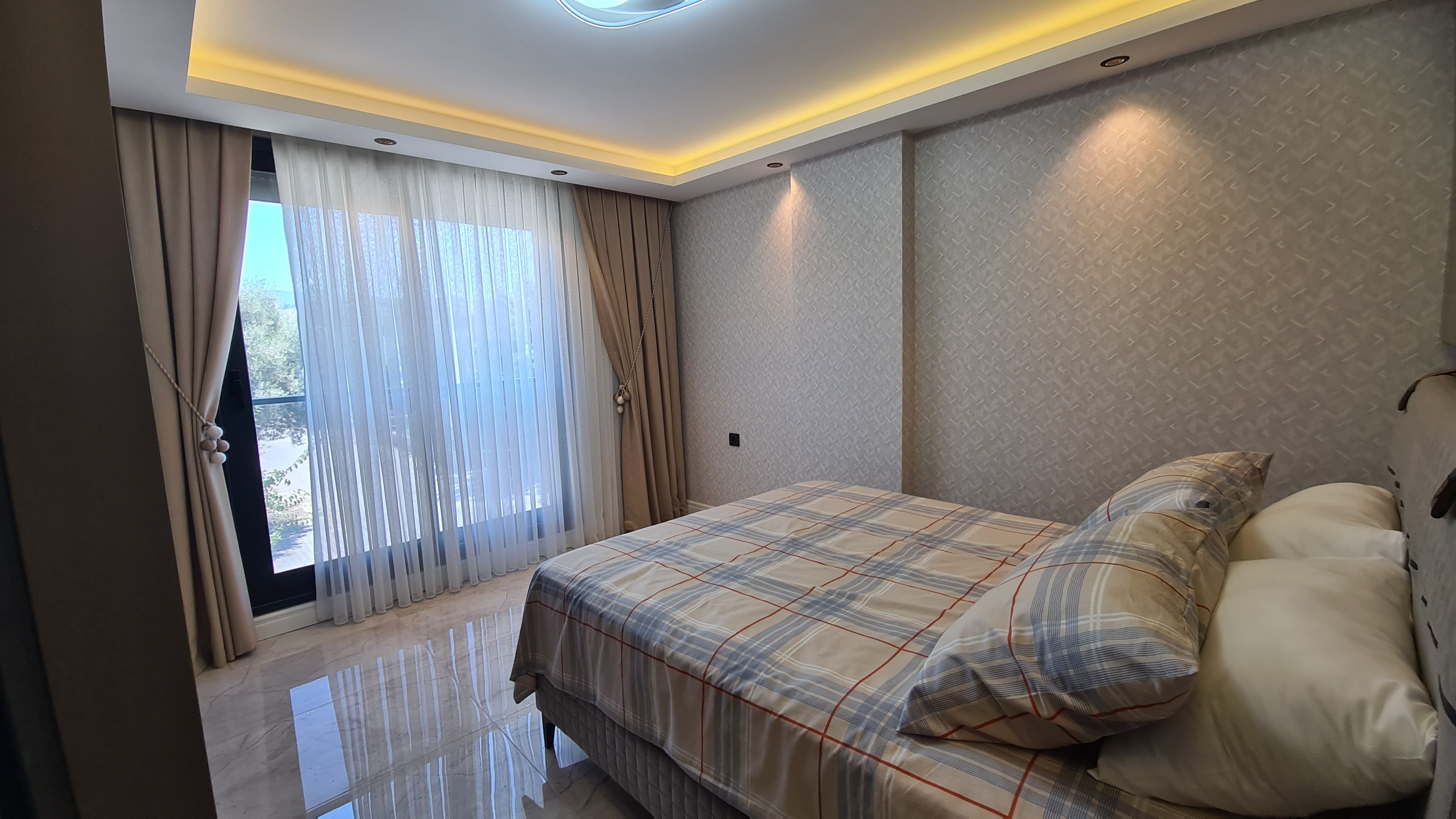 For Sale: Modern 4-Bedroom, 4-Bathroom Villa with Private Pool , Just 700 Meters from the Beach in Kuşadası