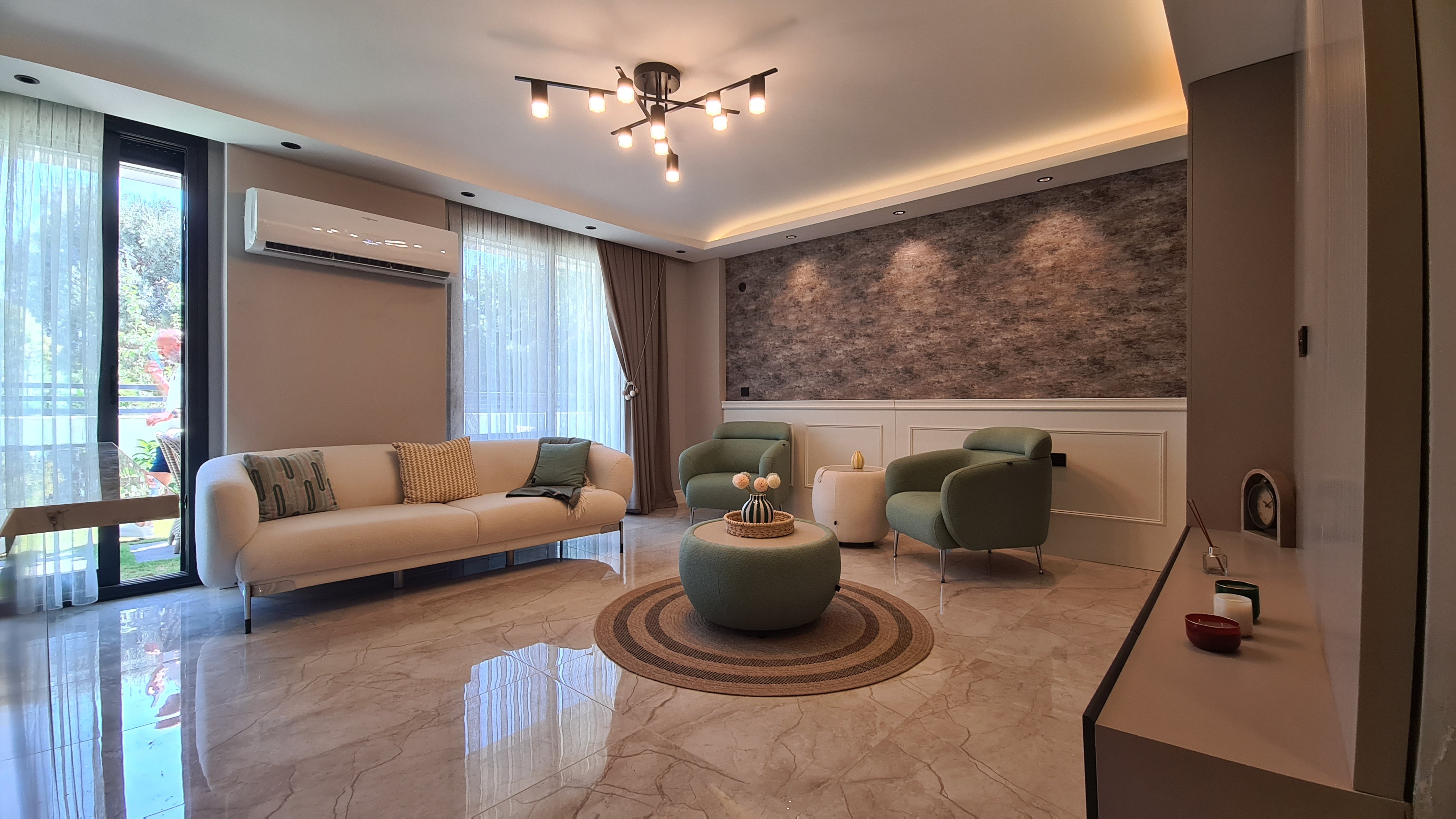 For Sale: Modern 4-Bedroom, 4-Bathroom Villa with Private Pool , Just 700 Meters from the Beach in Kuşadası