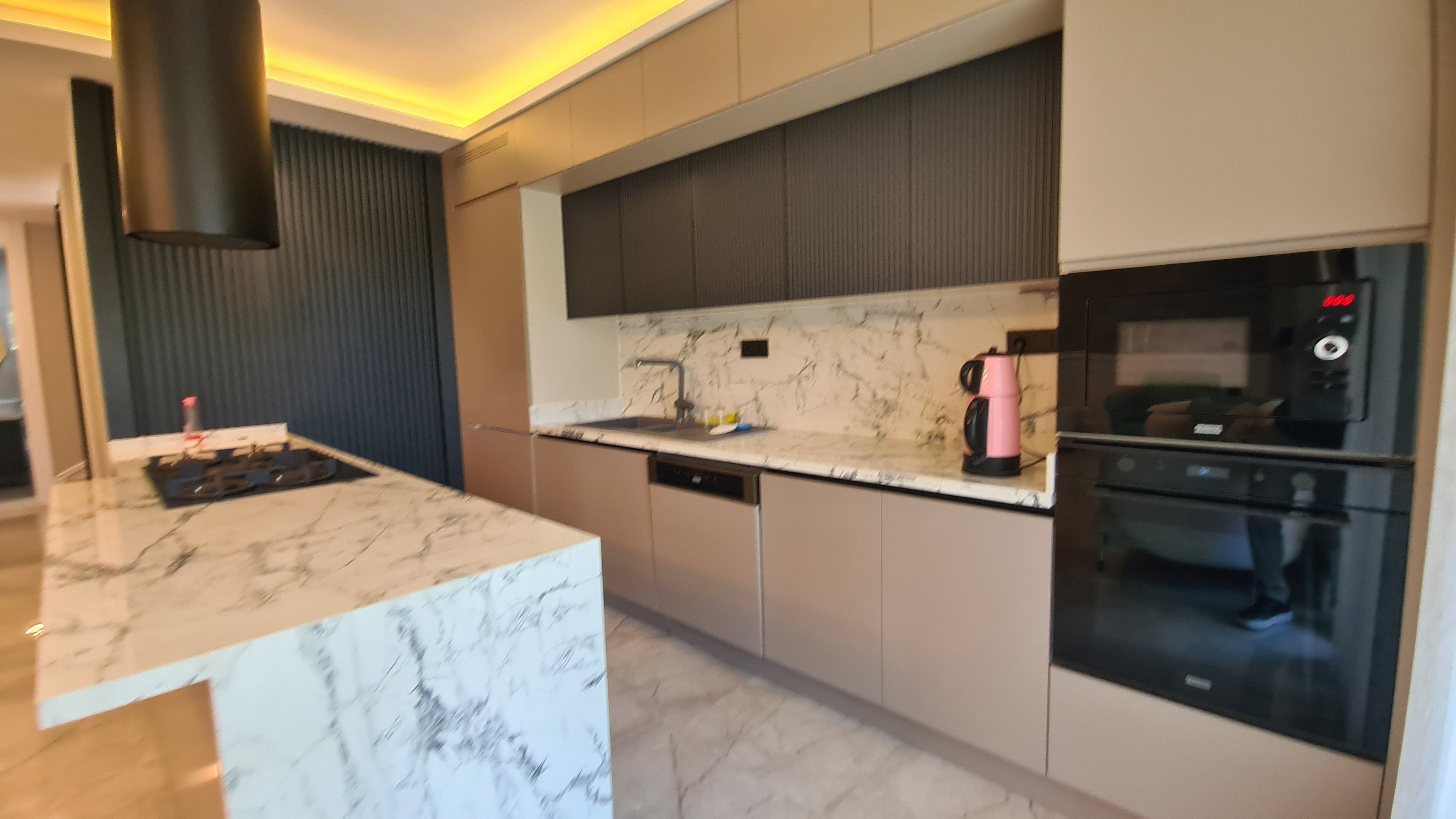 For Sale: Modern 4-Bedroom, 4-Bathroom Villa with Private Pool , Just 700 Meters from the Beach in Kuşadası