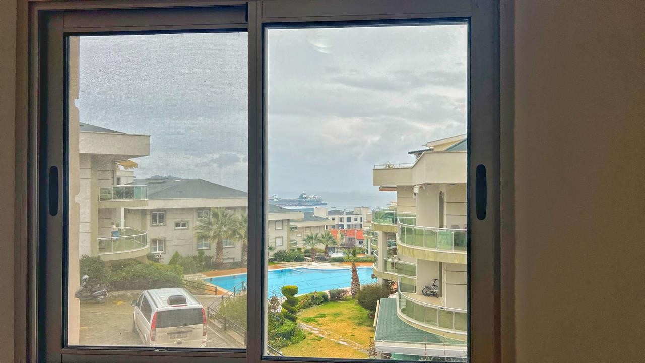 PRIVATE DETACHED VILLA  WITH SEA VIEW IN MARINA AREA