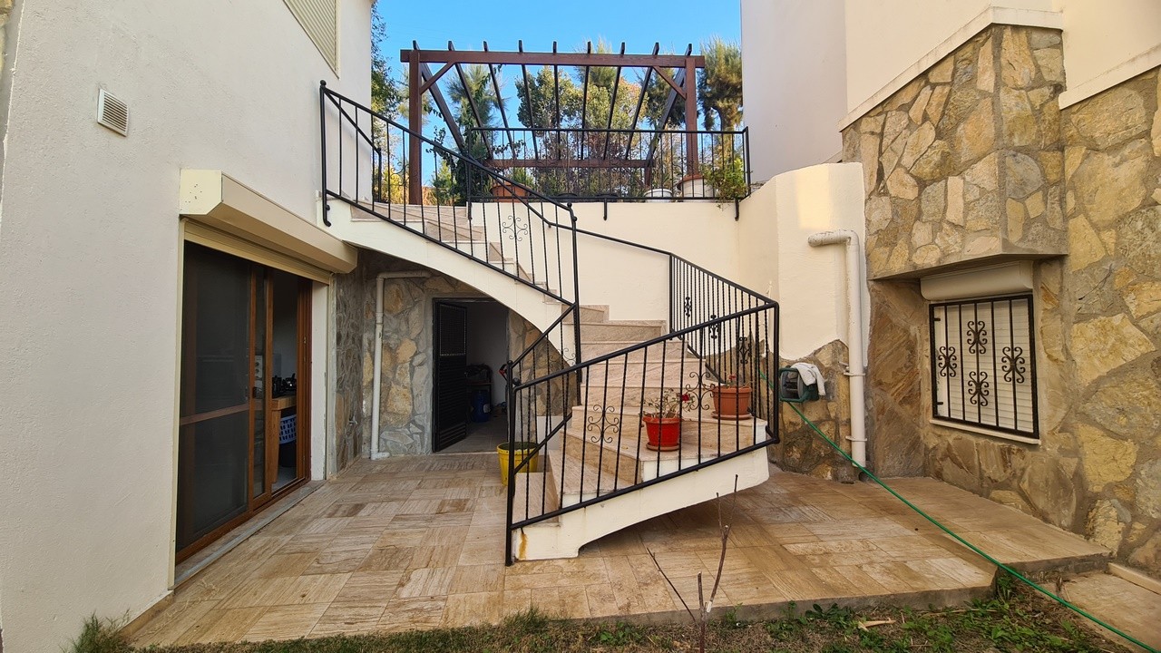 "Stunning 5-Bedroom Villa with Private Pool, Nature and Sea Views in Kuşadası Soğucak"